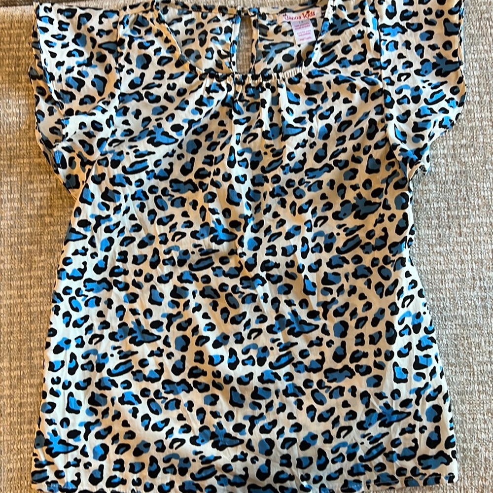 Japan’s kids size 12 blouse